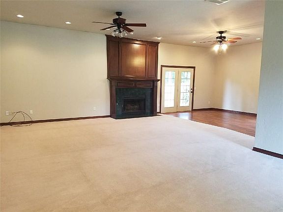 3rd image of 14008 Pecan Hollow Ter