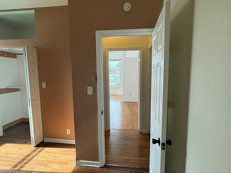 228 Carroll St — Photo 7