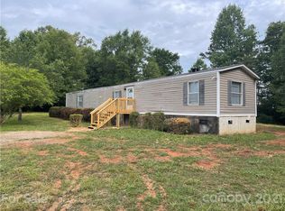 6259 Christopher Ct, Hickory, NC 28601