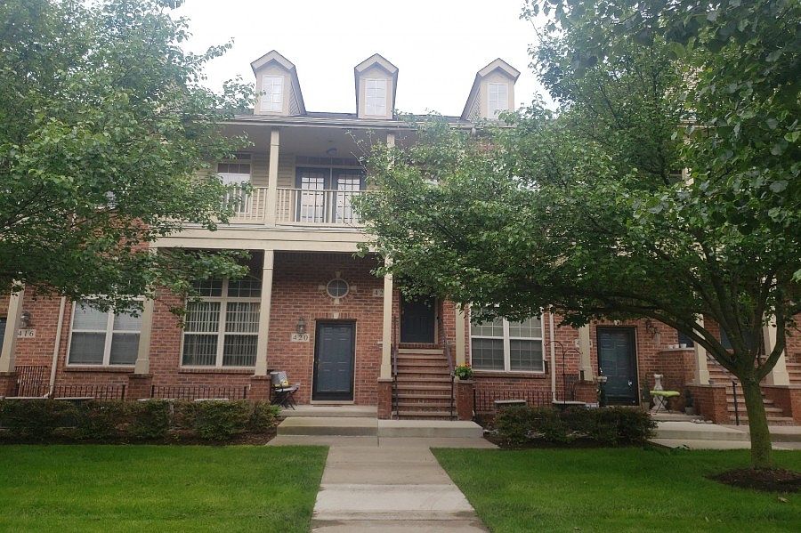 1st image of 422 Boardwalk Dr #1