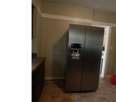 4th image of 13722 North Dr