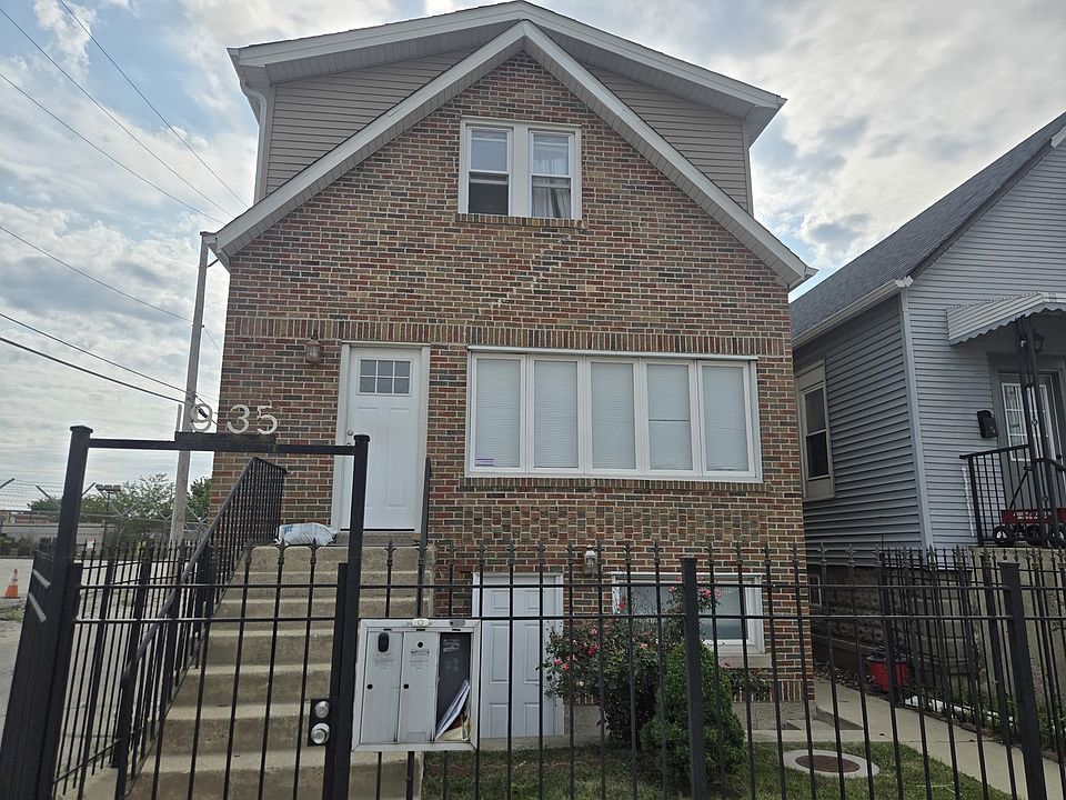 1st image of 1935 N Leamington Ave #1