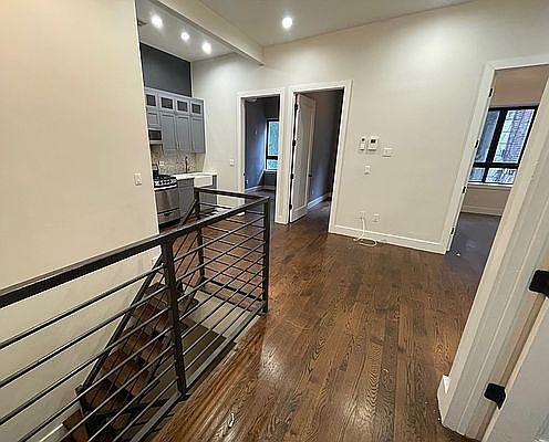 2nd image of 11 Belvedere St #1B