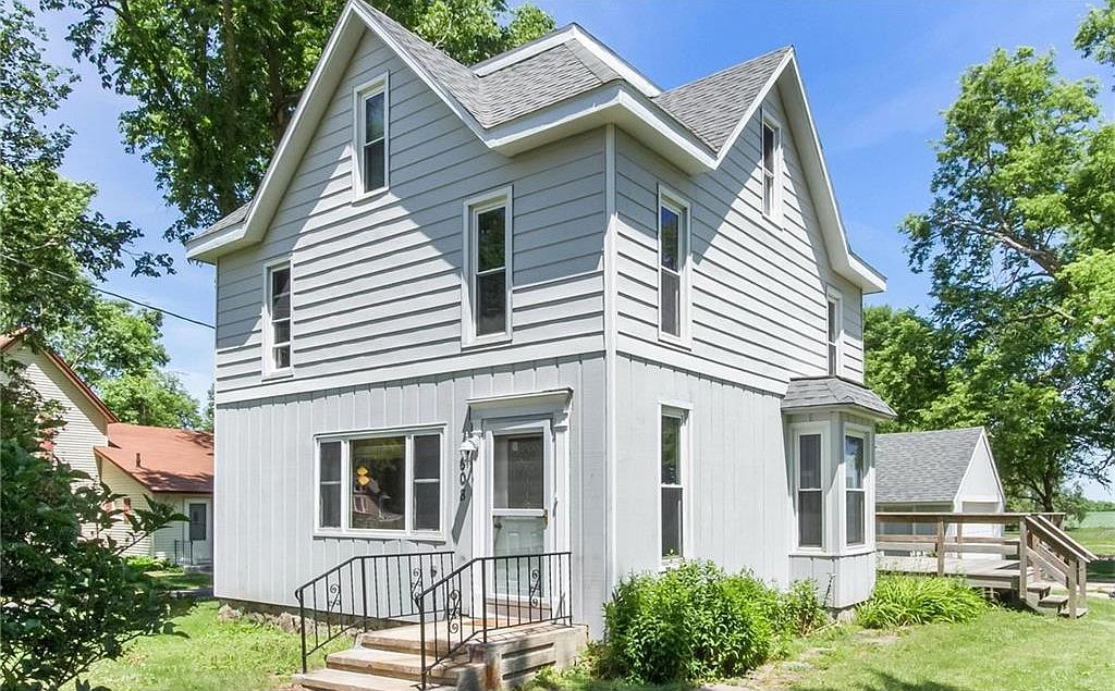 608 S Center St, Zearing, IA 50278 Zillow