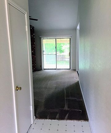 4th image of 7850 Hawk Trail St