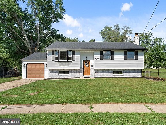 2nd image of 59 Glenwood Rd