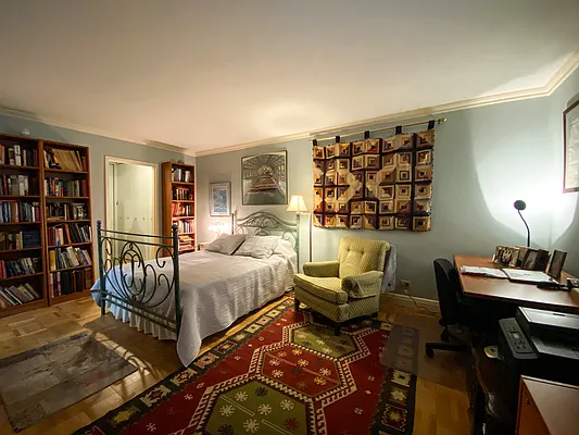 Sold by Douglas Elliman | media 21