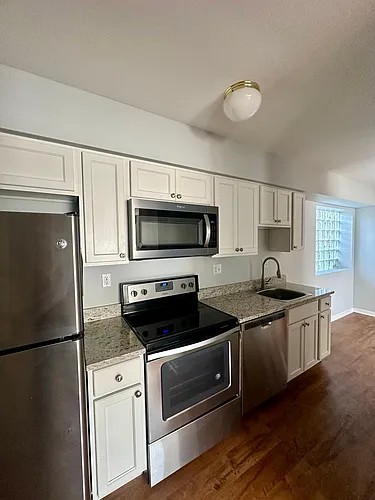 204 Cherry St Photo 1