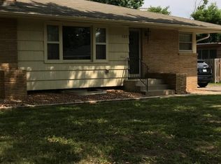 5215 Grandview Ln, Minneapolis, MN 55436
