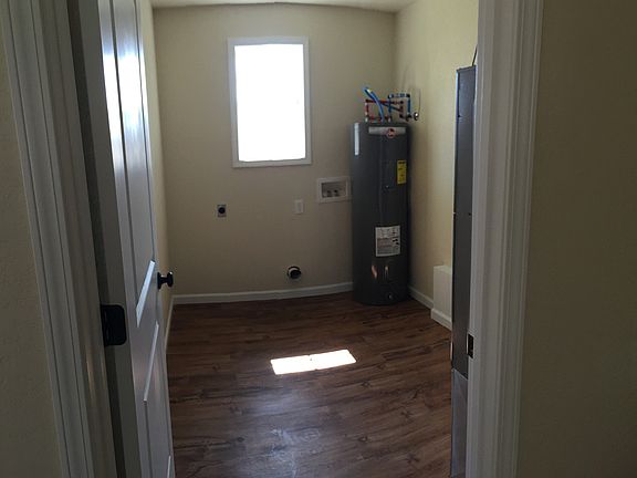 3rd image of 275 Murfield Drive