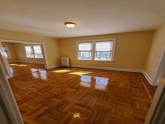 5th image of 5780 Mosholu Ave #2