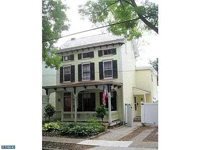 212 W Court St photo 1