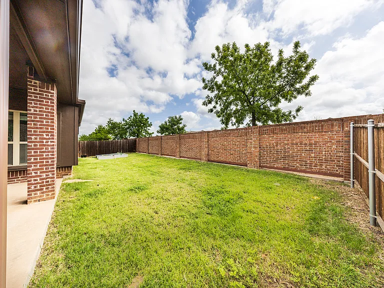 3404 Herron Dr — Photo 36