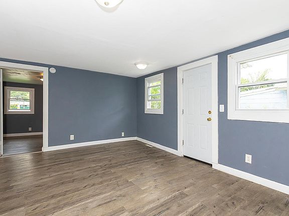 2nd image of 784 4th Ave #1R