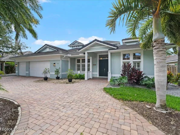 315 Newport Dr, Indialantic, FL 32903