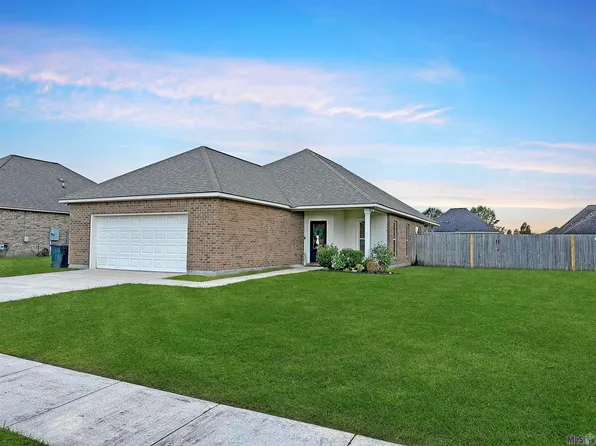 525 S Calvin Ave, Gonzales, LA 70737