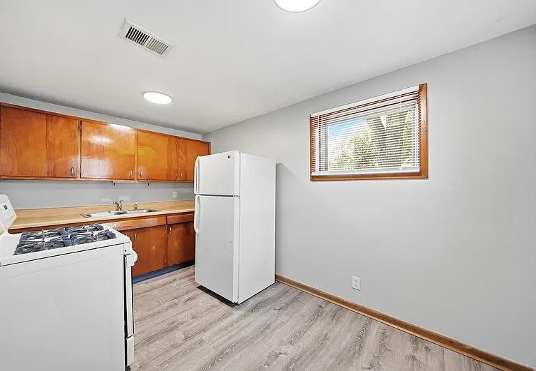 5430 Ervin St #3 — Photo 4