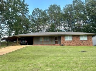 266 Johnson Kelton Cir, Golden, MS 38847