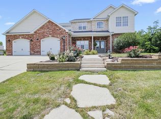 105 Weldon Springs Rd, Monticello, IL 61856