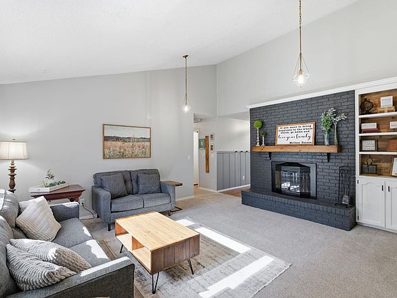 3rd image of 1414 Tanglewood Ct