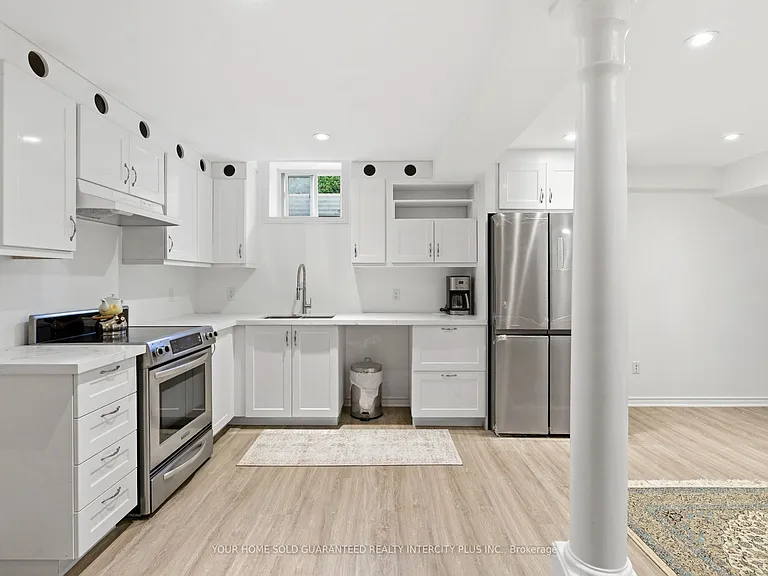 7 Storica Dr #BASEMENT — Photo 11