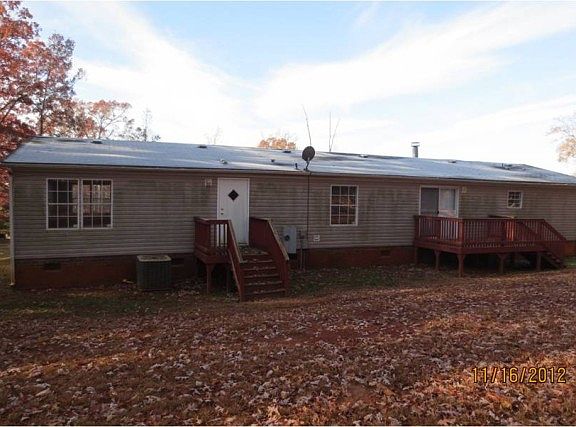 2nd image of 118 Heartwood Ln