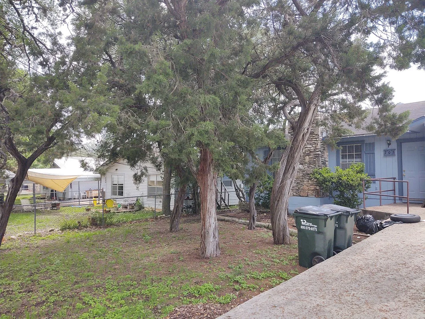 705 & 707 Allen Street — Photo 3