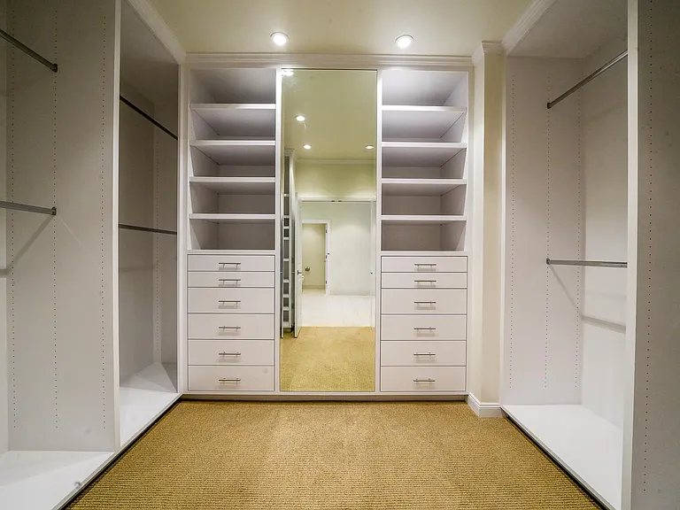 32 Mansion Ct #821 — Photo 11
