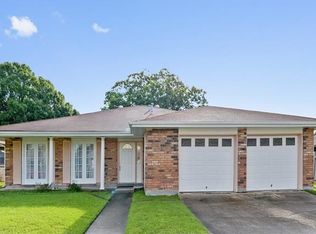 3140 Lake Trail Dr, Metairie, LA 70003