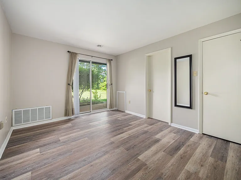 126 Allem Ln — Photo 14