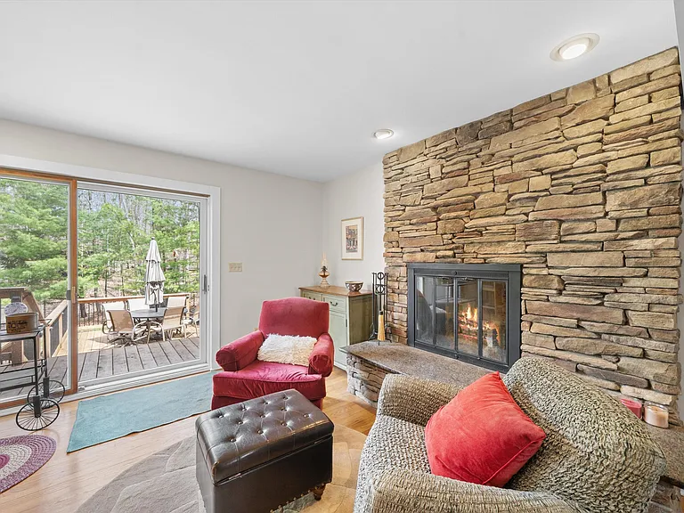 2854 Parkridge Dr — Photo 9