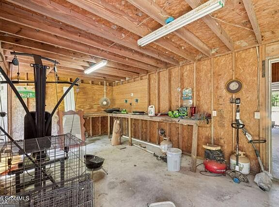 5th image of 389 Magnolia Dr