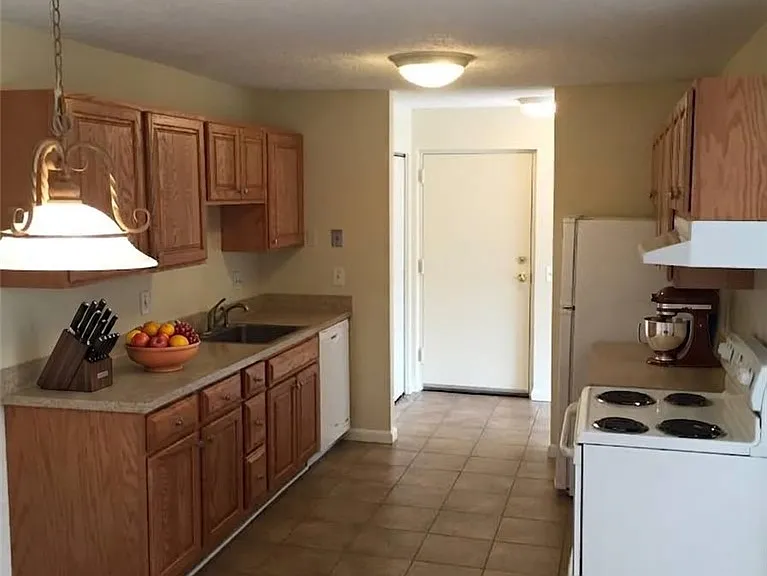 12-6 High Gate Trl — Photo 4