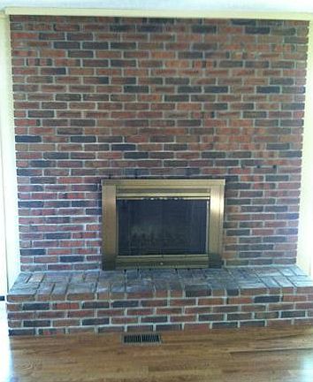 5th image of 611 E Pebblebrook Ln