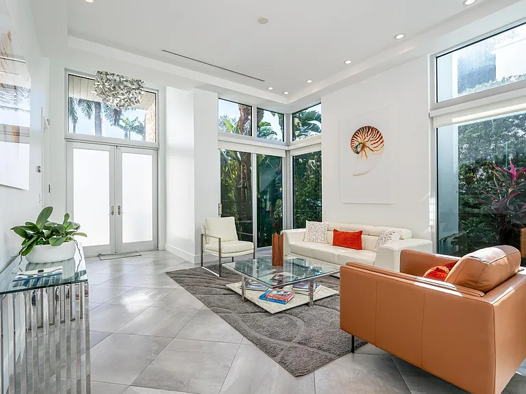 117 S Gordon Rd — Photo 13