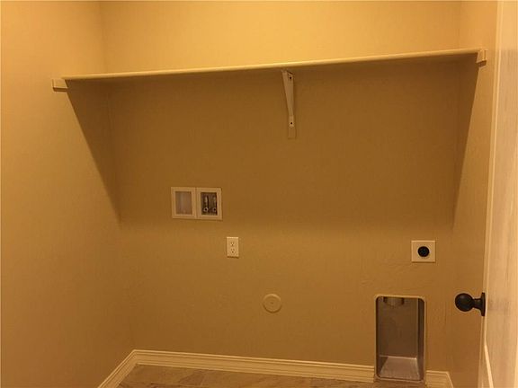 5th image of 13471 Lawkland St