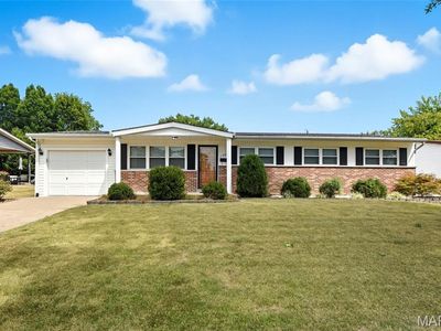 1505 Swallow Ln, Florissant, MO, 63031
