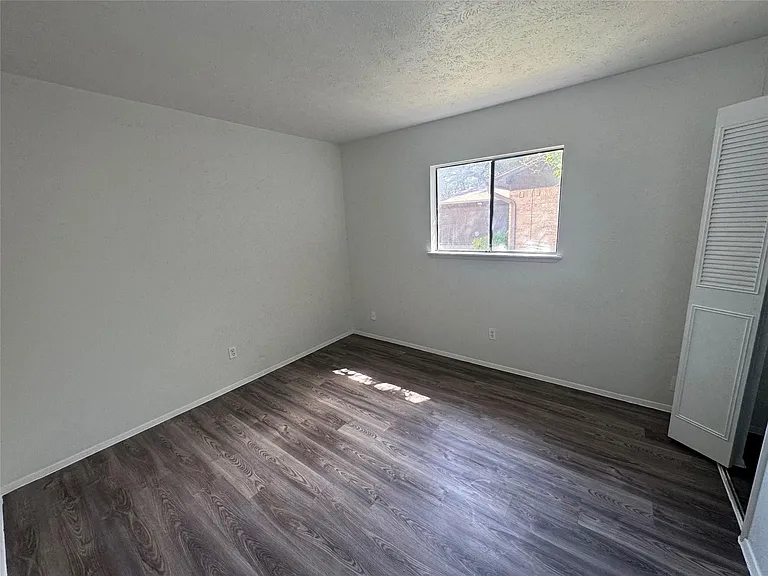 3807 Cypressdale Dr — Photo 9