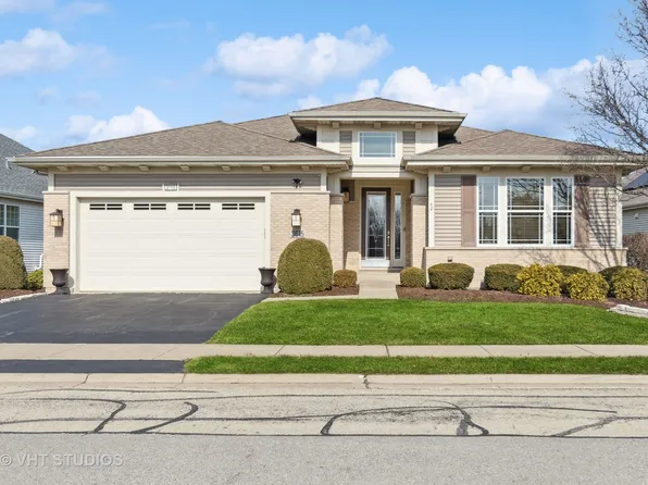 3615 Greystone Ave, Naperville, IL 60564