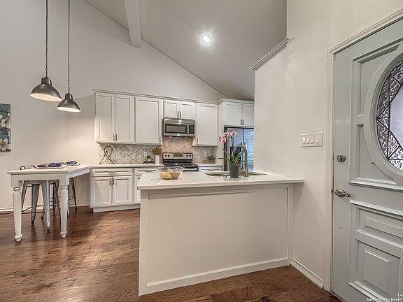 5th image of 1409 SAINT ANDREWS #5402