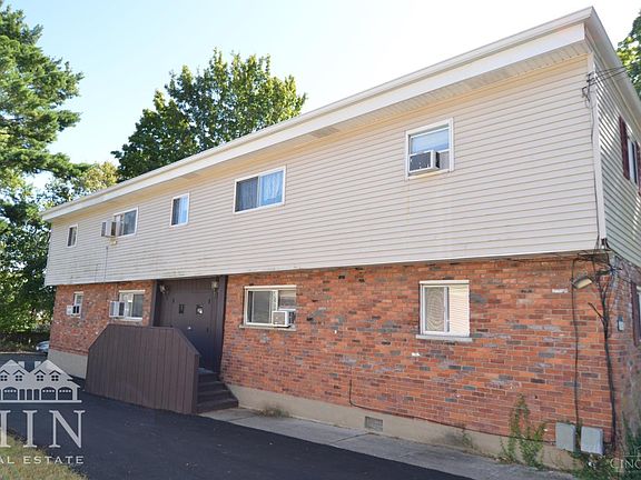 2nd image of 6842 Sampson Ln