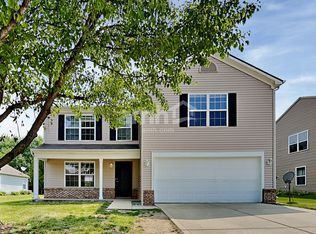 5525 Breaburn Rd, Bargersville, IN 46106