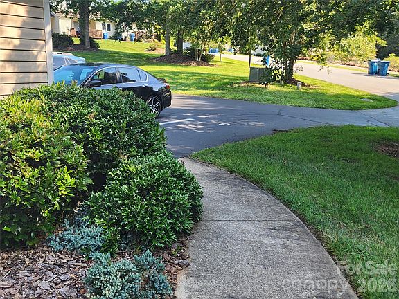 2nd image of 3236 White Oak Ct