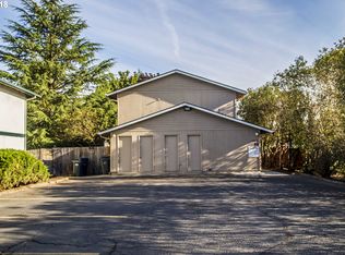 1044 Q St, Springfield, OR 97477