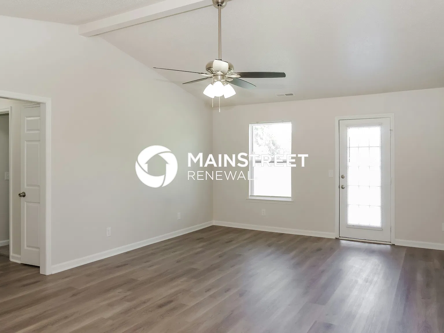 123 Piper Ln — Photo 3