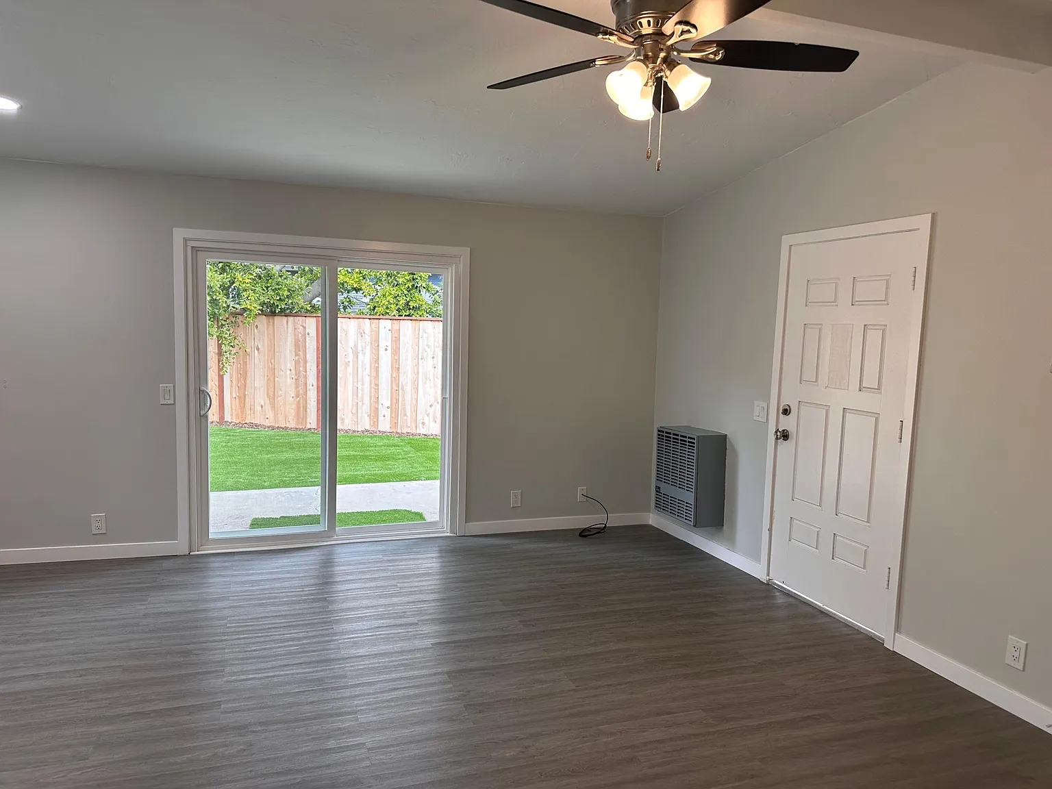 1 bed, 500 sqft, $2,550 — Photo 4