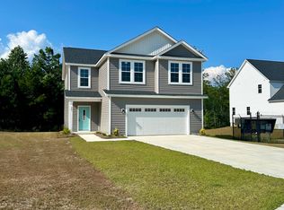 901 Marshview Ct, Hubert, NC 28539