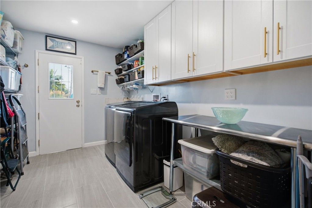 7636 W 91st St, Los Angeles, CA - More