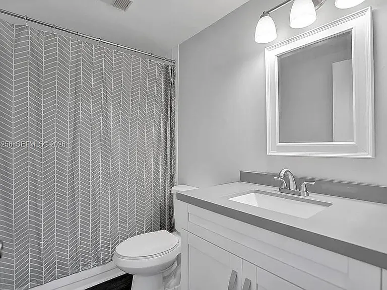 5084 S University Dr — Photo 13