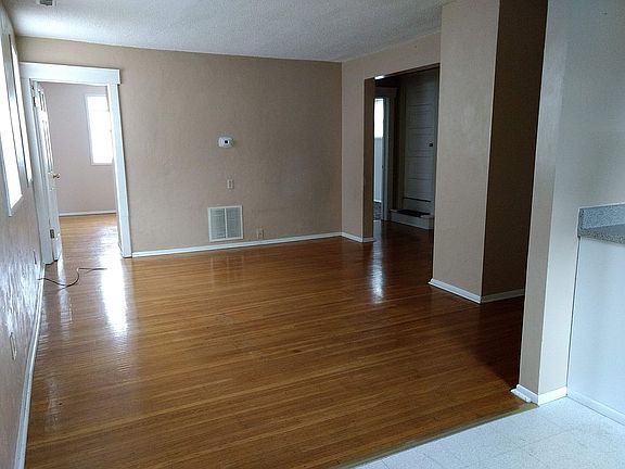 2nd floor living room